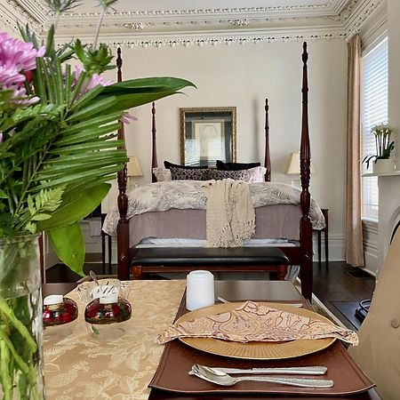 Norfolk Guest House Inn グエルフ エクステリア 写真