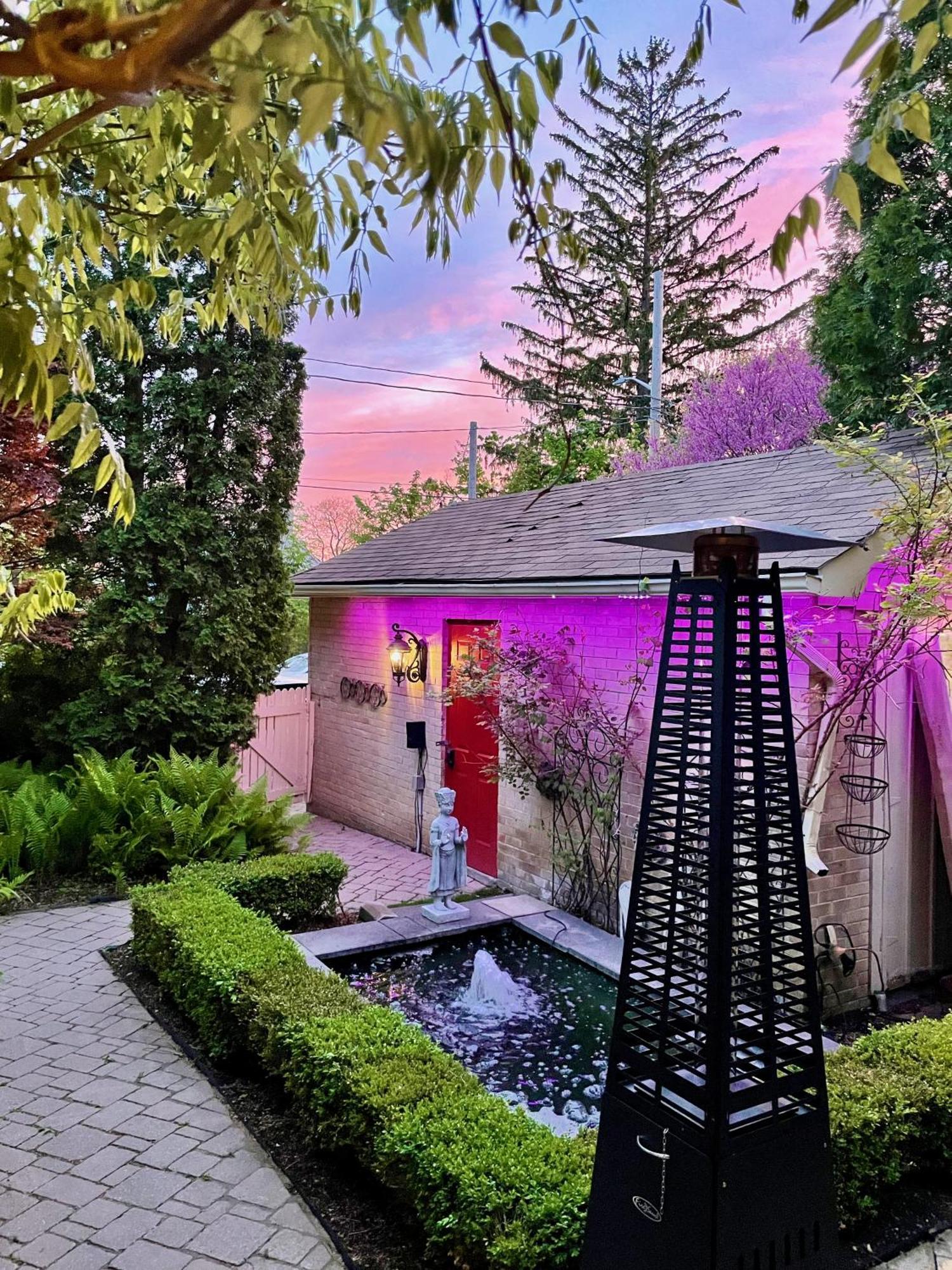 Norfolk Guest House Inn グエルフ エクステリア 写真