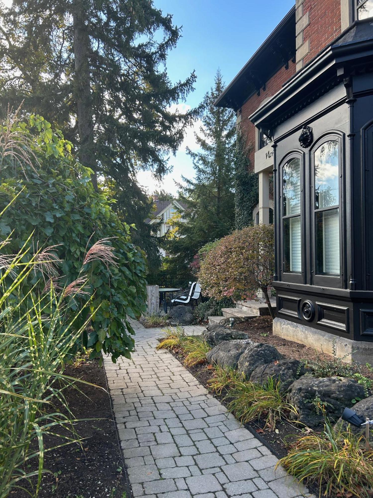 Norfolk Guest House Inn グエルフ エクステリア 写真