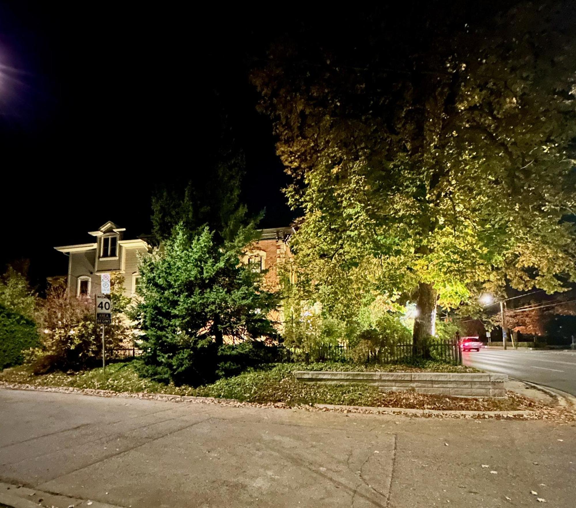 Norfolk Guest House Inn グエルフ エクステリア 写真