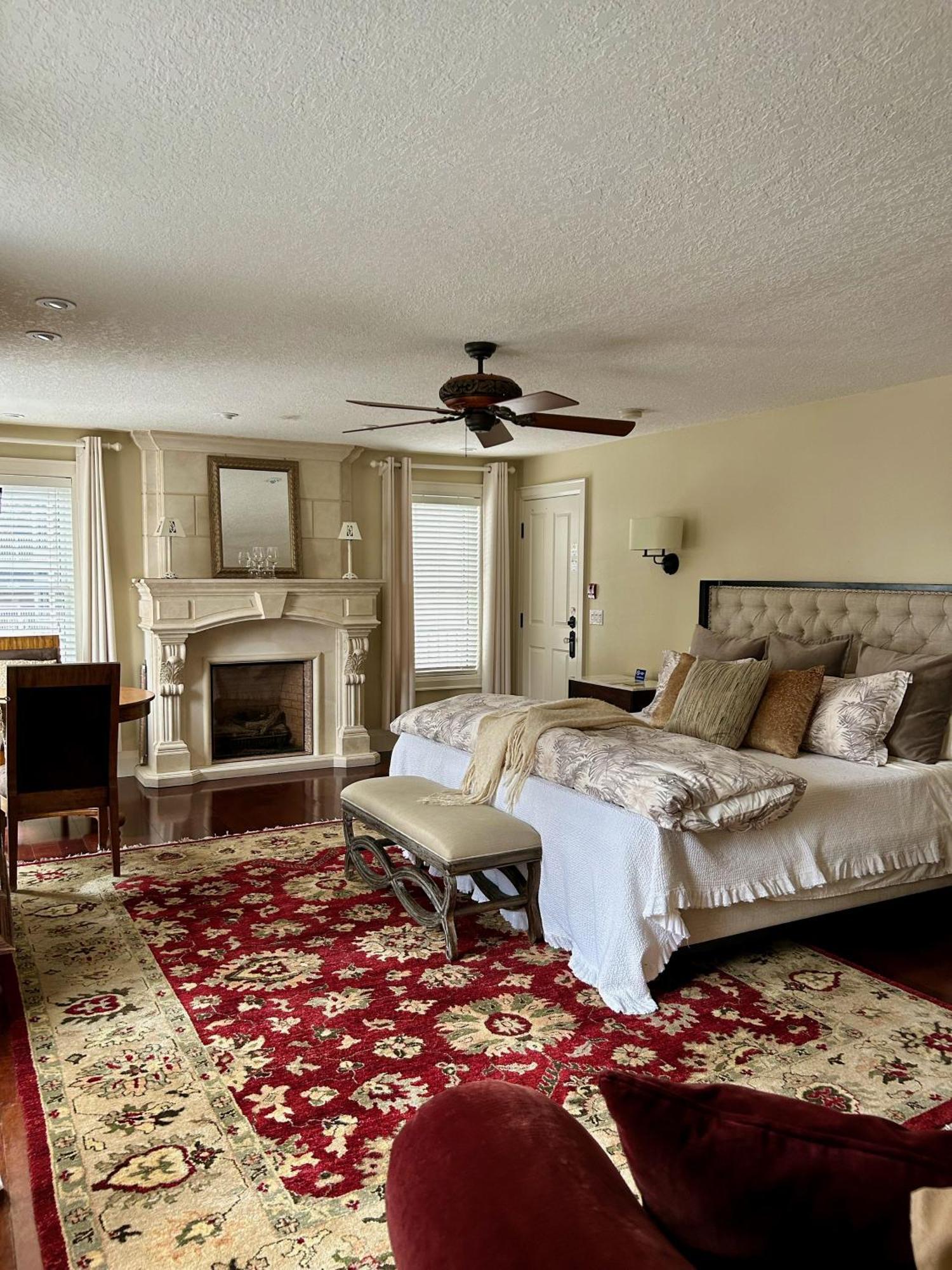 Norfolk Guest House Inn グエルフ エクステリア 写真